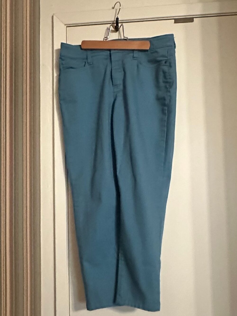 St. John's Bay teal skinny jeans, size 8